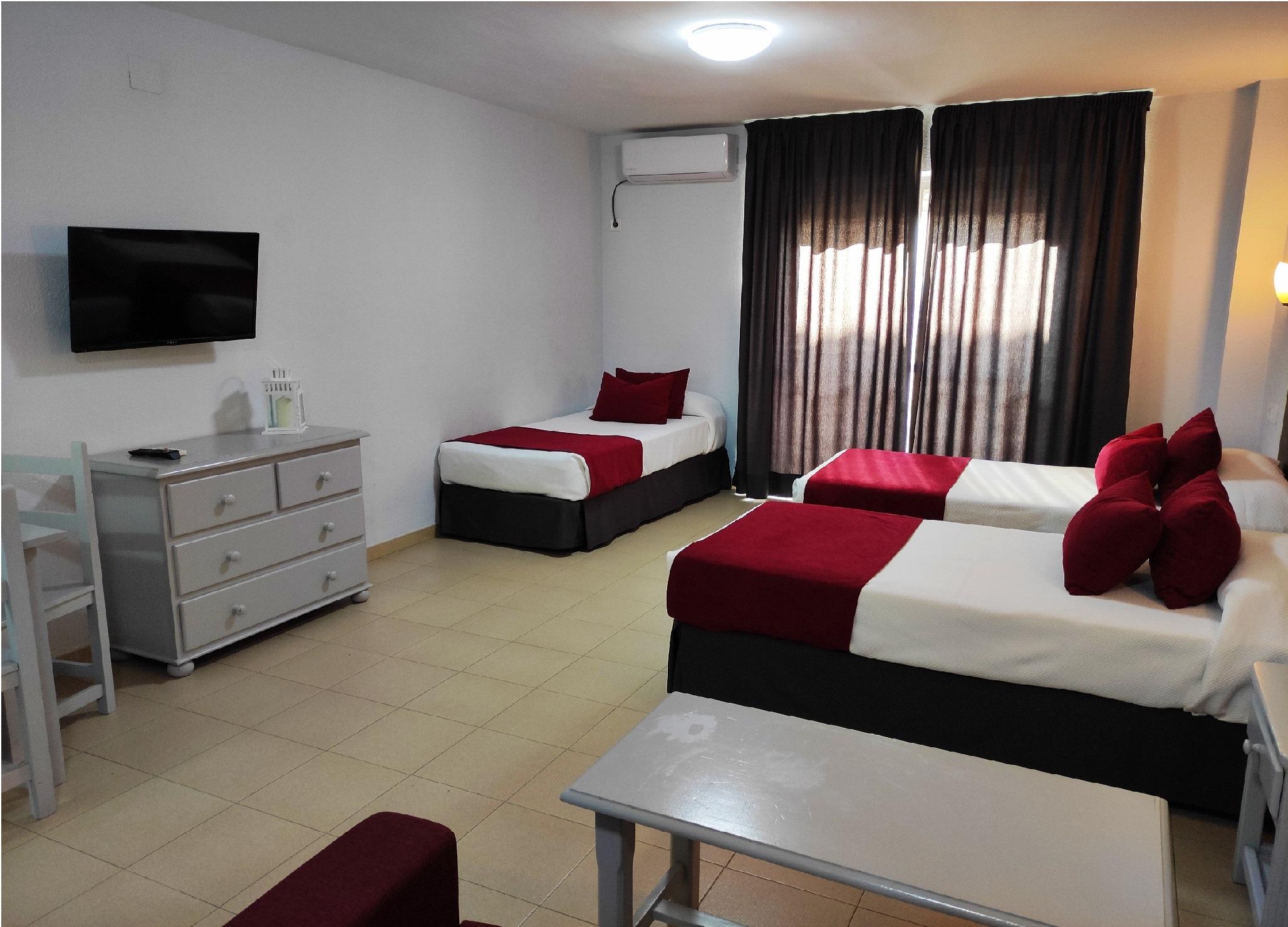 Apartamentos Puerta Del Sur Σεβίλλη Εξωτερικό φωτογραφία