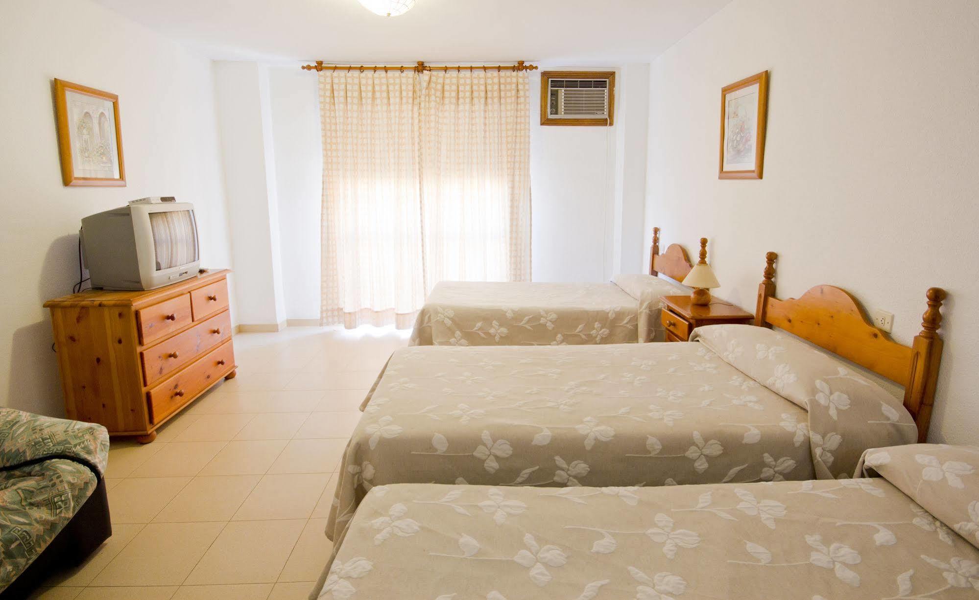 Apartamentos Puerta Del Sur Σεβίλλη Εξωτερικό φωτογραφία